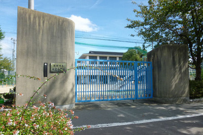 衣笠小学校