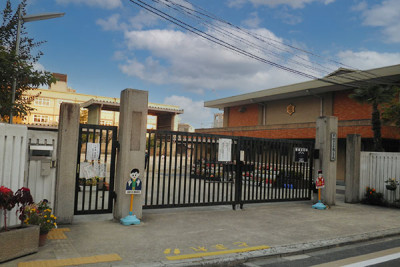 正親小学校