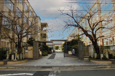 西院小学校
